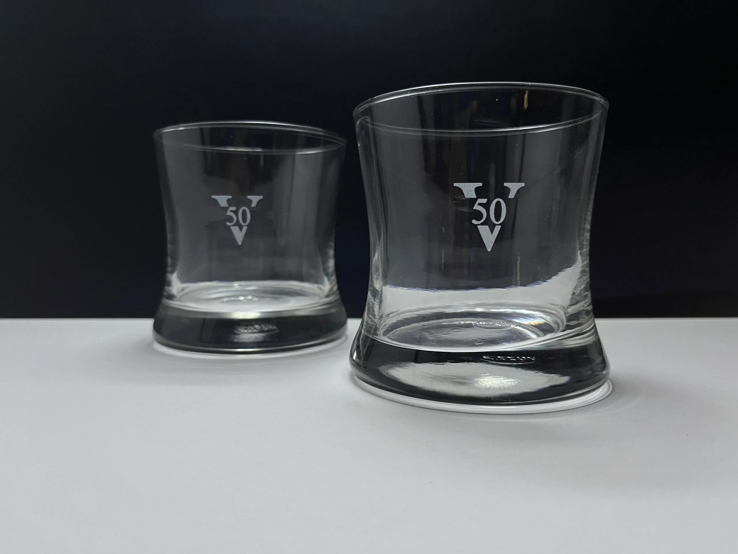 personalized engraved whiskey glass is a thoughtful and sophisticated gift for any whiskey lover. Whether it's for a birthday, anniversary, or just to say thanks, a custom-engraved glass adds a personal touch that makes it truly special.