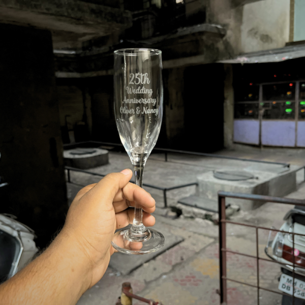 Engraved champagne Glasses, Anniversary Gifts, Wedding Favors, Personalized champagne Cups, Name, LOGO, Photo, Customized champagne Glasses, Bridesmaid and Groomsman engraved champagne glass Gifts