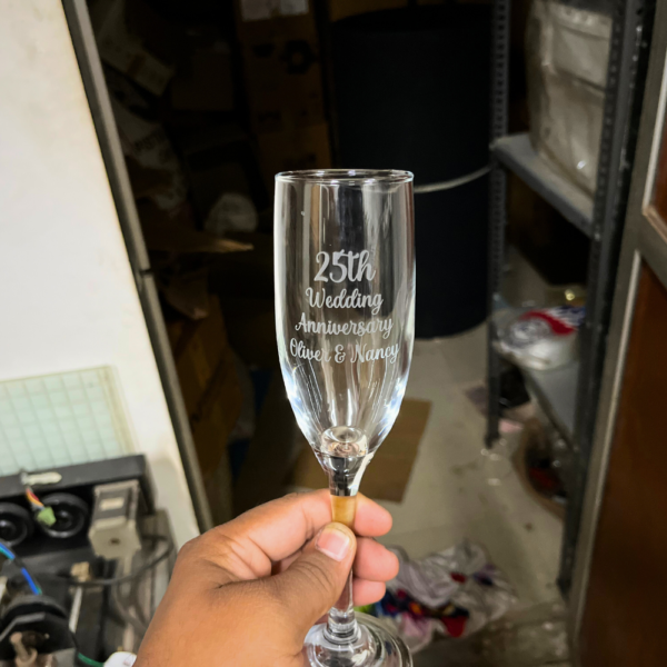 Engraved champagne Glasses, Anniversary Gifts, Wedding Favors, Personalized champagne Cups, Name, LOGO, Photo, Customized champagne Glasses, Bridesmaid and Groomsman engraved champagne glass Gifts