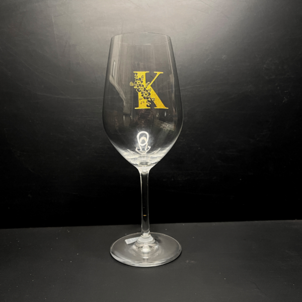 Wine Glasses for Wedding, Personalized Anniversary deep engraving & Wine glass will be available with deep engraving and gold color filling. Gifts, Anniversary Wine Glasses as Wedding Gifts, Custom Wine Glasses Mr. and Mrs. Show drafts