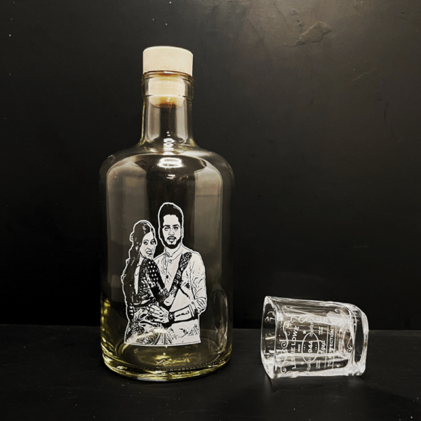 Personalized Whiskey Decanter Set with, Custom Engraved Housewarming, Birthday, Groomsmen Whisky Bar ware Gift for Him