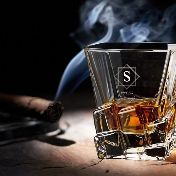 Best2U-Personalized Crystal Whisky Glass with Monogram and Date, Twisted Design