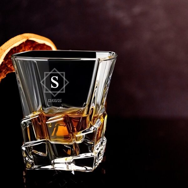 Best2U-Personalized Crystal Whisky Glass with Monogram and Date, Twisted Design